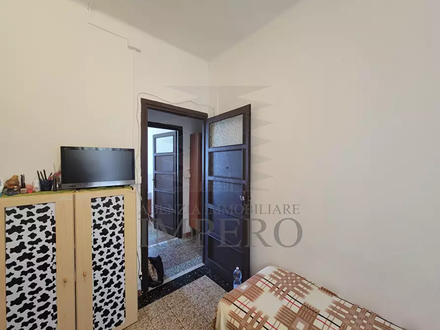Immagine 10 di Trilocale in vendita  in Corso Genova 82 a Ventimiglia