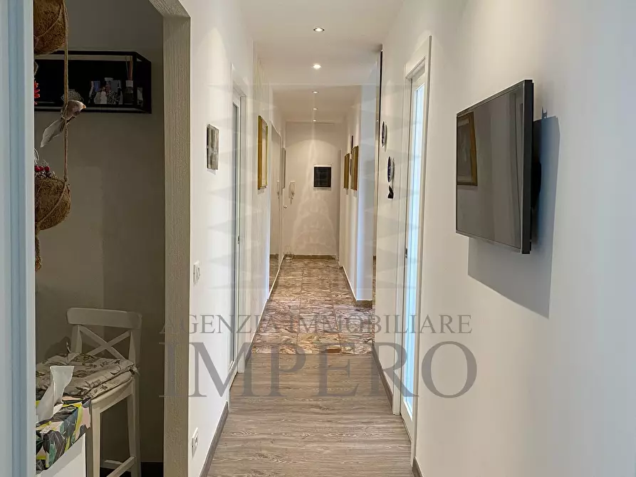 Immagine 5 di Trilocale in vendita  in Via Milite Ignoto 1 a Ventimiglia