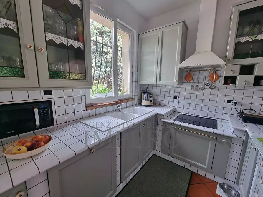 Immagine 30 di Villa in vendita  in Via Gallardi 63 a Ventimiglia