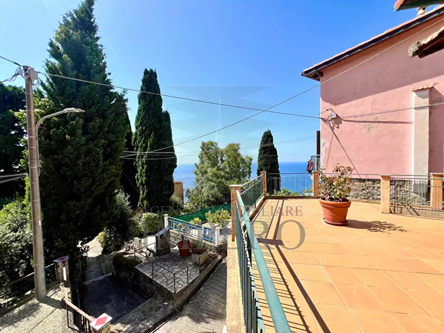 Immagine 55 di Villa in vendita  in Via delle Ginestre 8 a Ventimiglia