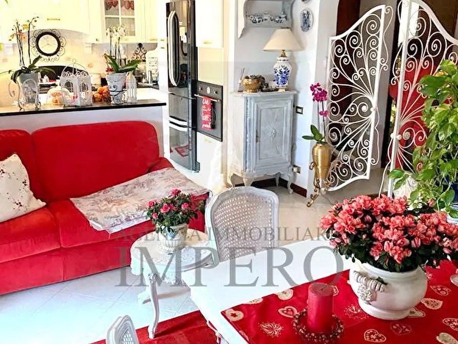 Immagine 19 di Quadrilocale in vendita  in Via Eugenio Montale a Ventimiglia