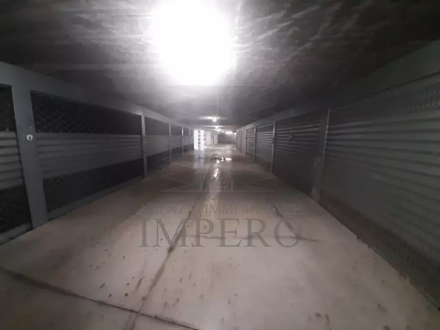 Immagine 2 di Garage in vendita  in Via San Rocco a Camporosso