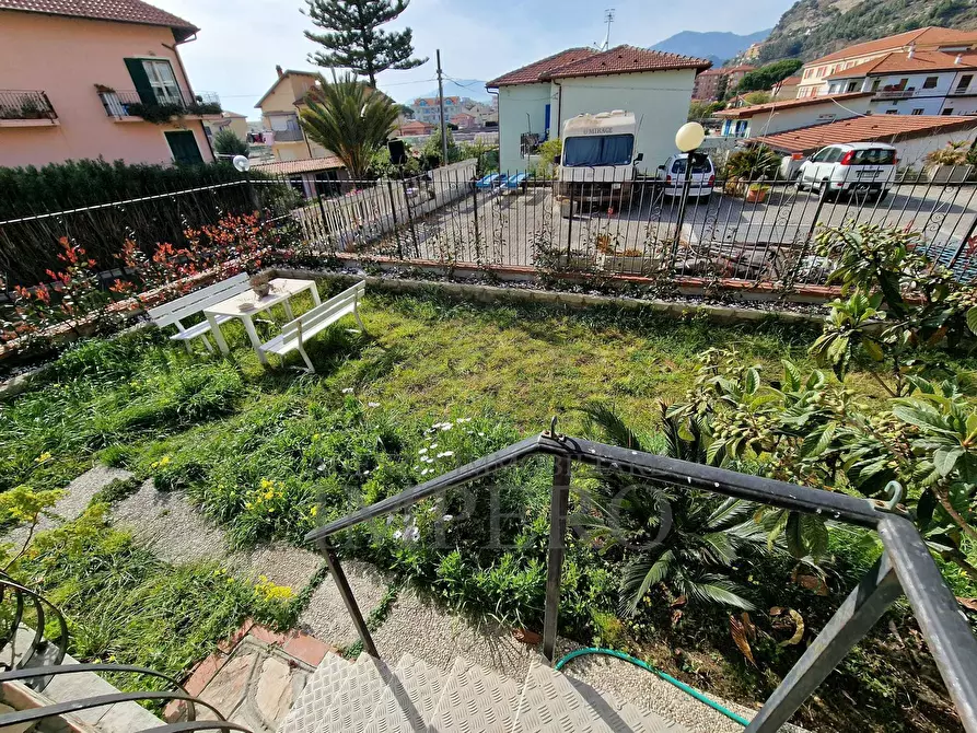 Immagine 24 di Villa in vendita  in Via Nervia 46 a Ventimiglia