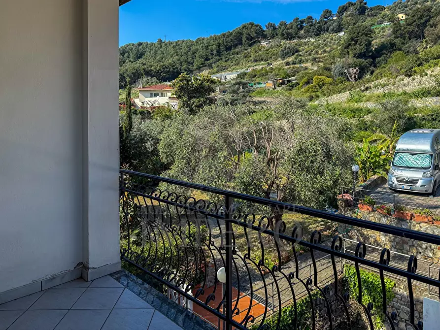 Immagine 17 di Villa in vendita  in Via Alba 45 a Bordighera