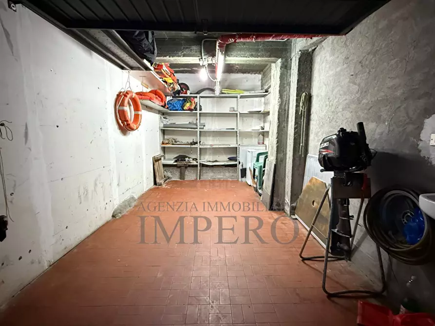 Immagine 5 di Garage in vendita  in Passeggiata Trento e Trieste 1 a Ventimiglia