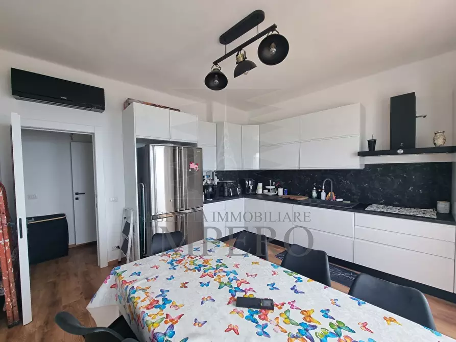 Immagine 10 di Trilocale in vendita  in Passeggiata Cavallotti 59 a Ventimiglia