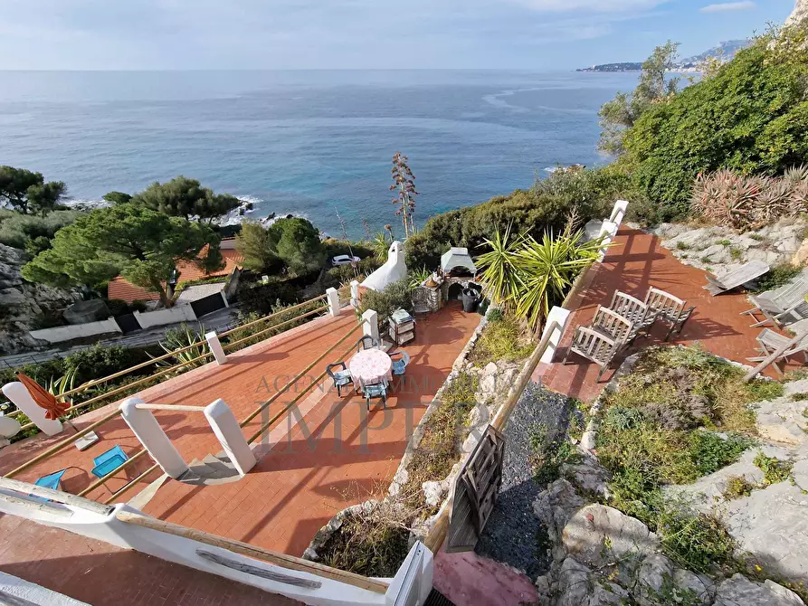 Immagine 22 di Villa in vendita  in Corso Mentone 2 a Ventimiglia