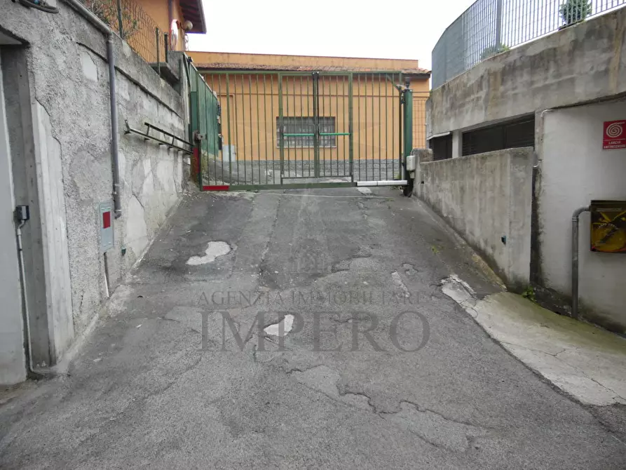 Immagine 4 di Garage in vendita  in Corso Limone Piemonte 86 a Ventimiglia