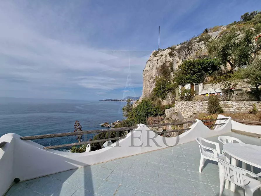 Immagine 21 di Villa in vendita  in Corso Mentone 2 a Ventimiglia