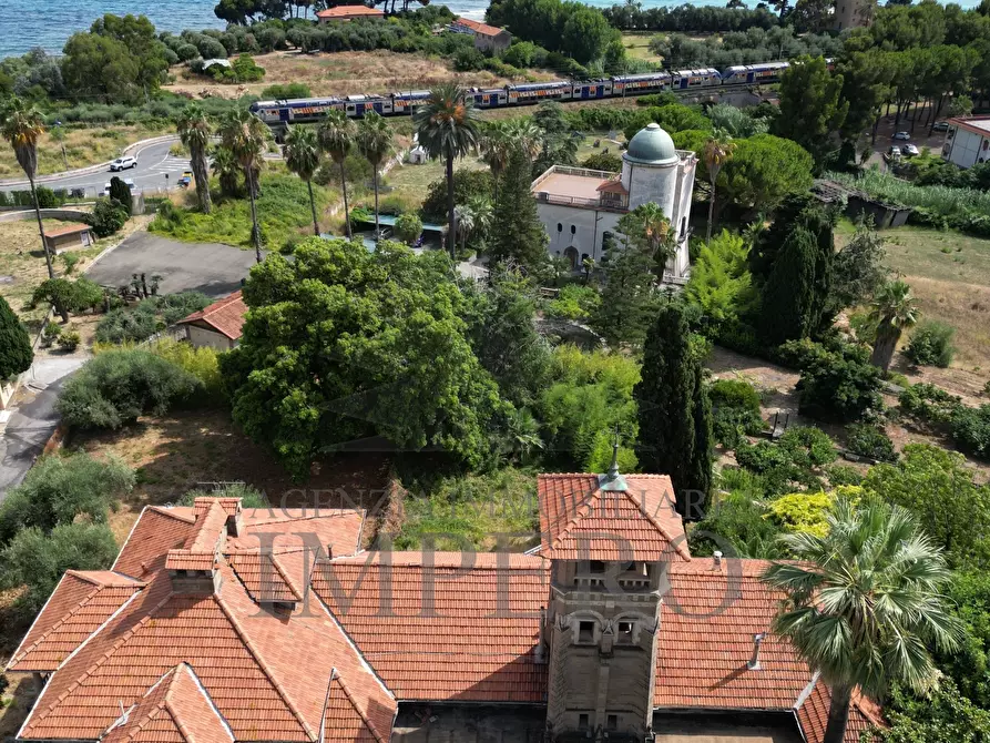 Immagine 80 di Villa in vendita  in Corso Nizza 37 a Ventimiglia