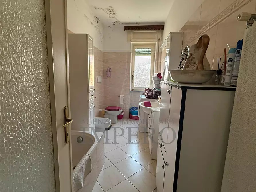 Immagine 18 di Trilocale in vendita  in Via Gianchette 1 a Ventimiglia