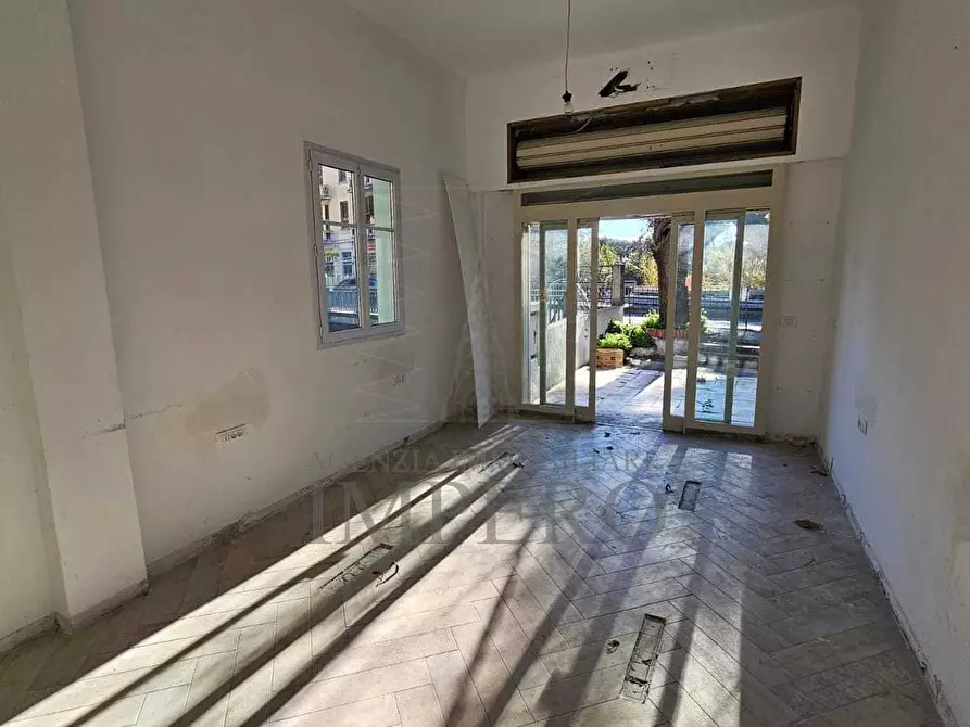 Immagine 6 di Locale commerciale in vendita  in Corso Nizza 97F a Ventimiglia