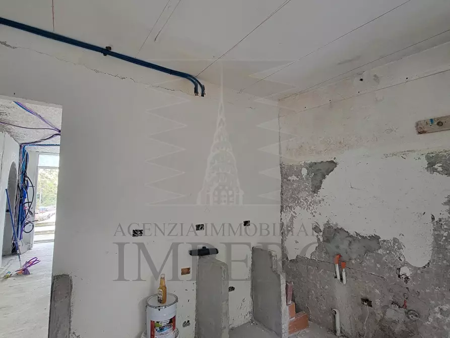 Immagine 7 di Porzione di casa in vendita  in strada valloni a Ventimiglia