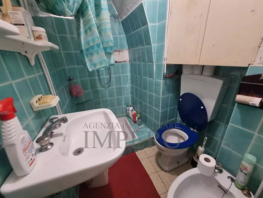 Immagine 12 di Quadrilocale in vendita  in Vico Baciciui 14 a Ventimiglia