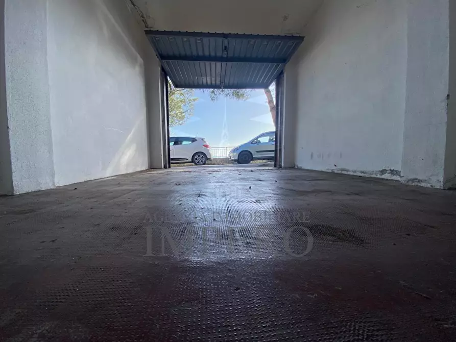 Immagine 3 di Garage in vendita  in Via delle Gerbere 3B a Ventimiglia