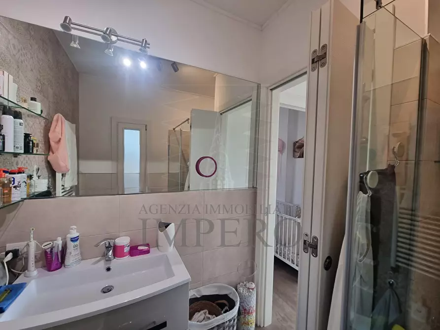 Immagine 15 di Bilocale in vendita  in strada degli olandesi 211 a Camporosso