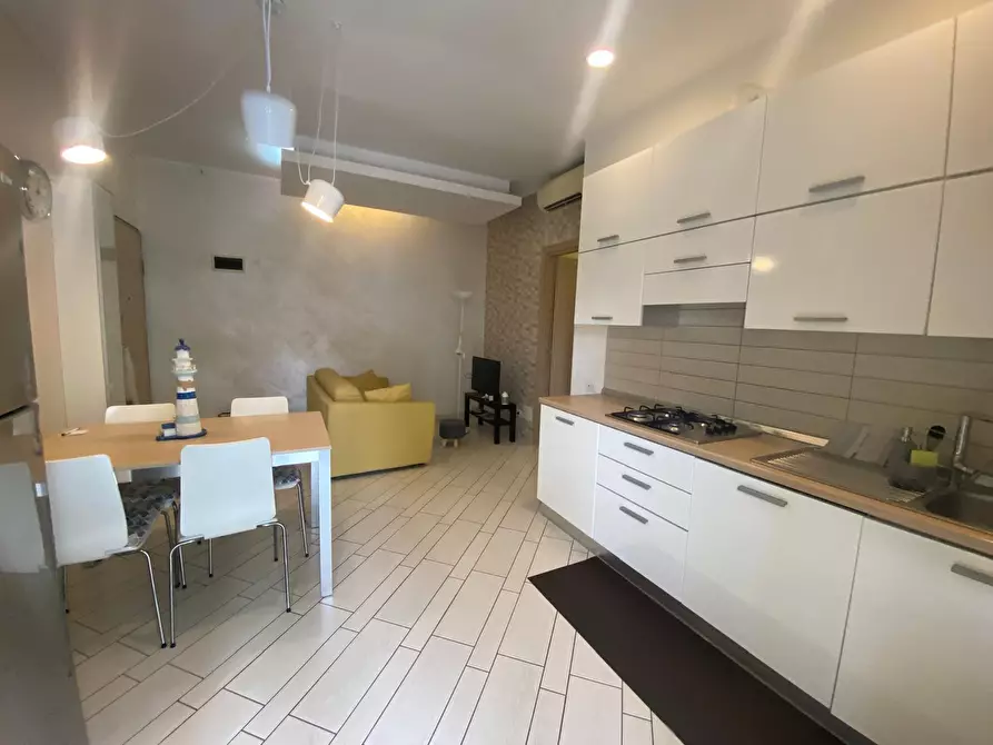 Immagine 1 di Trilocale in affitto  a Francavilla Al Mare