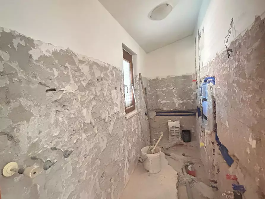 Immagine 38 di Casa indipendente in vendita  in VIALE MAIELLA a Chieti