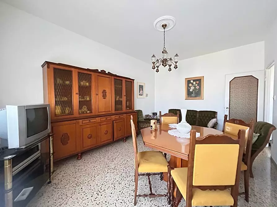 Immagine 3 di Quadrilocale in vendita  in Viale Maiella 23/A a Pescara