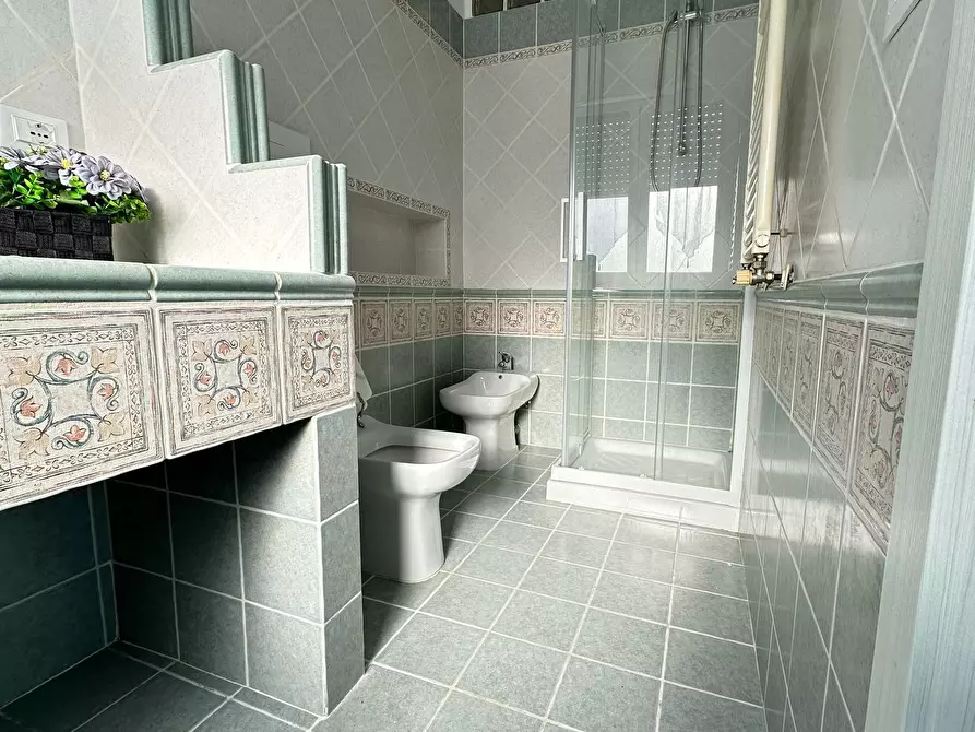 Immagine 16 di Quadrilocale in affitto  a Francavilla Al Mare