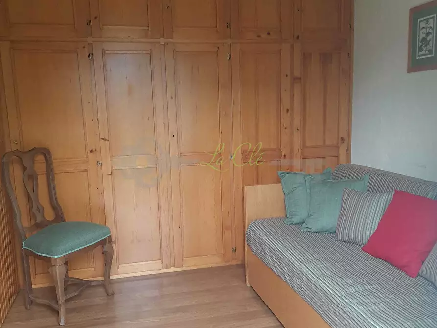 Immagine 13 di Trilocale in affitto  a Pre'-Saint-Didier