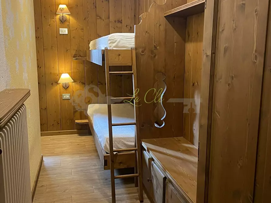 Immagine 13 di Trilocale in affitto  in Via San Giocondo a Courmayeur