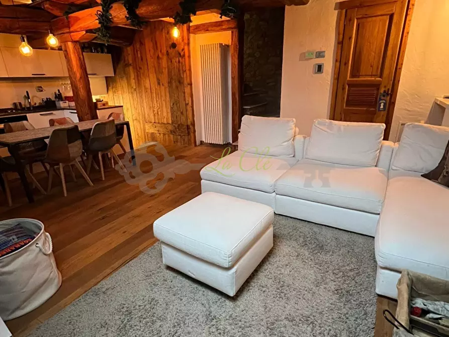 Immagine 4 di Quadrilocale in vendita  a Courmayeur
