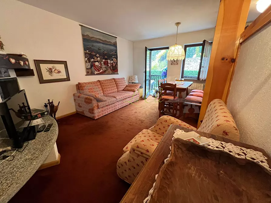 Immagine 3 di Quadrilocale in vendita  a Courmayeur