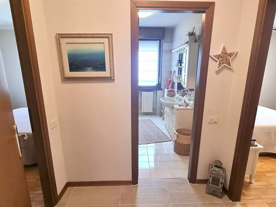 Immagine 12 di Trilocale in vendita  in via langhirano 440 a Parma