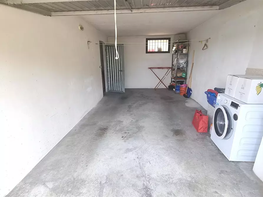 Immagine 22 di Trilocale in vendita  in via langhirano 440 a Parma