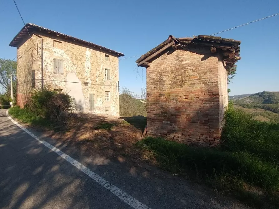 Immagine 4 di Rustico / casale in vendita  in Via Castello 45 a Monte San Pietro