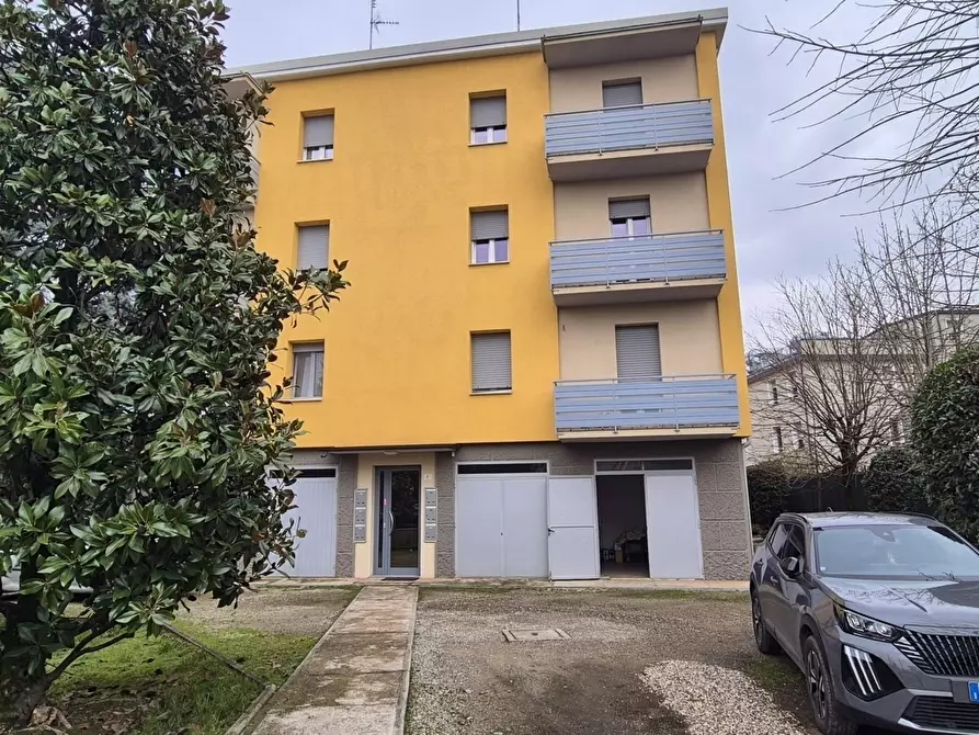 Immagine 9 di Trilocale in vendita  in Via Murano 6 a Modena