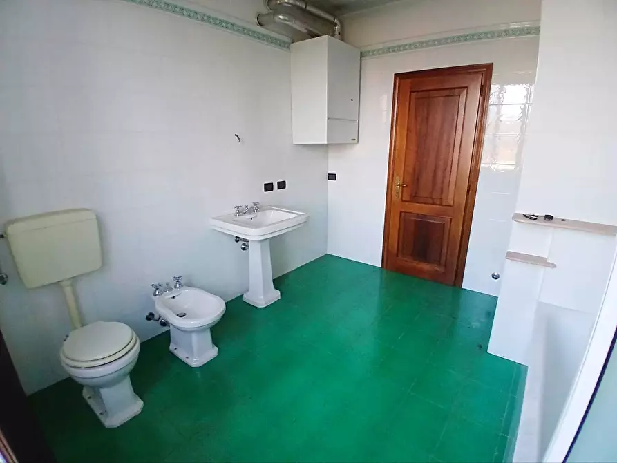 Immagine 21 di Villa in vendita  in Via Modenese 1205 a Vignola