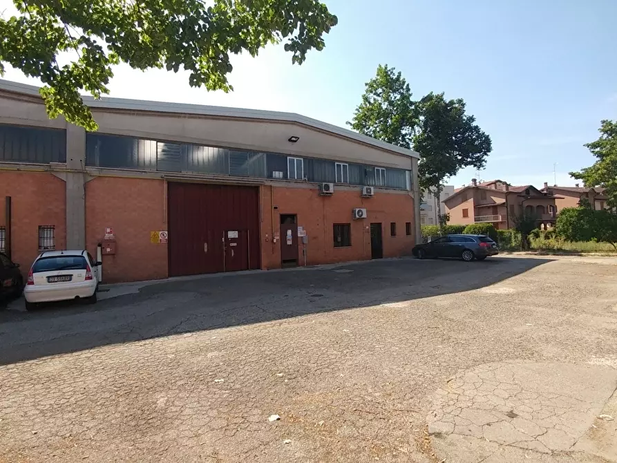 Immagine 1 di Attività artigianale in affitto  in Via Ghigo Zanfrognini 19 a Modena
