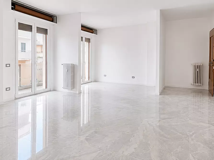 Immagine 1 di Trilocale in vendita  in Via Luigi Vaccari 2 a Modena