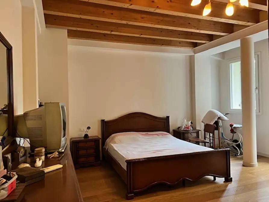 Immagine 22 di Villa in vendita  a Rovigo