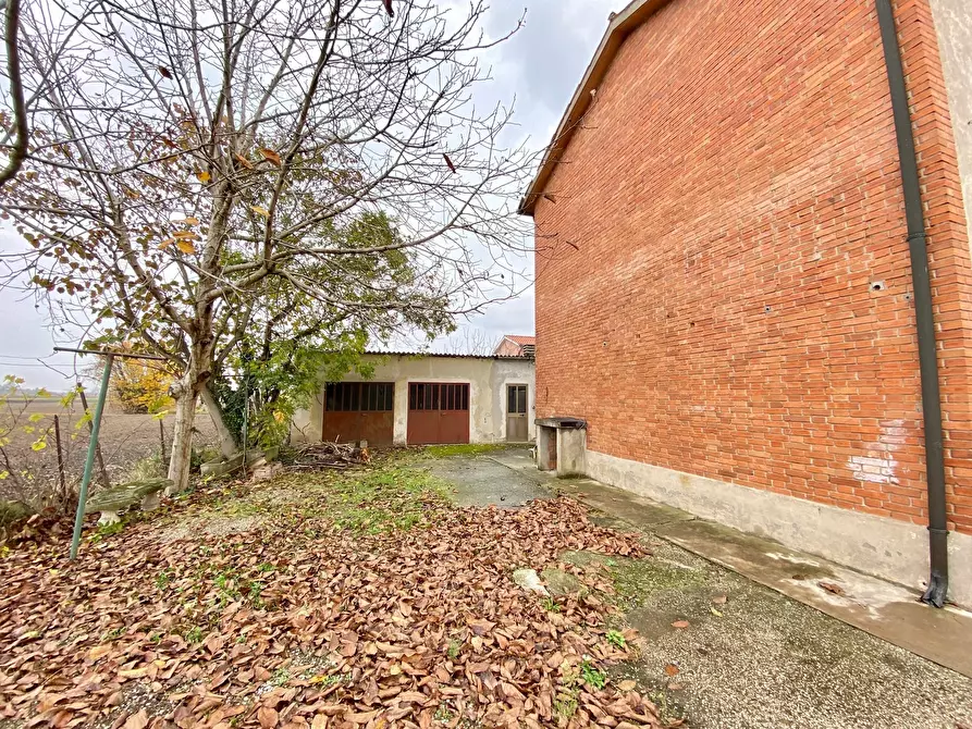 Immagine 12 di Casa bifamiliare in vendita  in via gorghetti a Boara Pisani