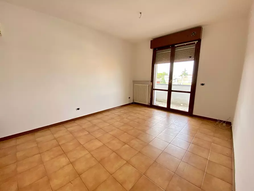 Immagine 2 di Trilocale in affitto  in via incao a Rovigo