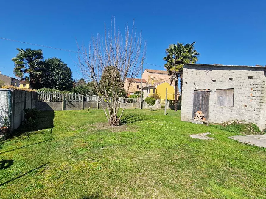 Immagine 4 di Porzione di casa in vendita  a Rovigo