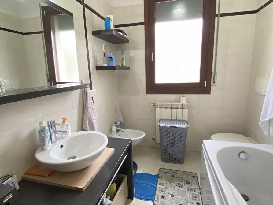 Immagine 6 di Bilocale in affitto  in Via Roma a Pontecchio Polesine