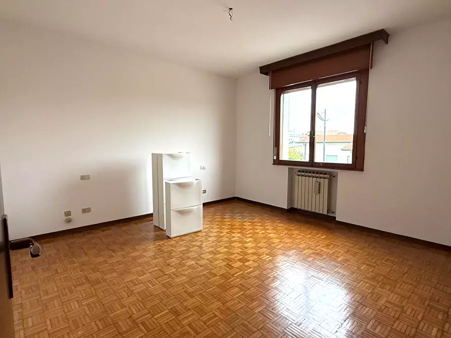 Immagine 14 di Quadrilocale in vendita  a Rovigo
