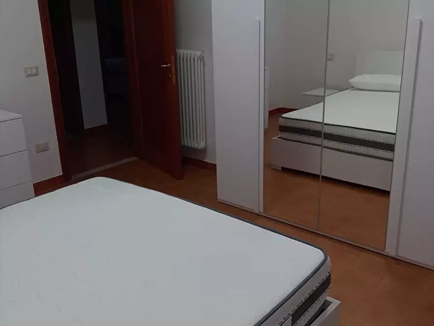 Immagine 4 di Stanza singola in affitto  a Rovigo