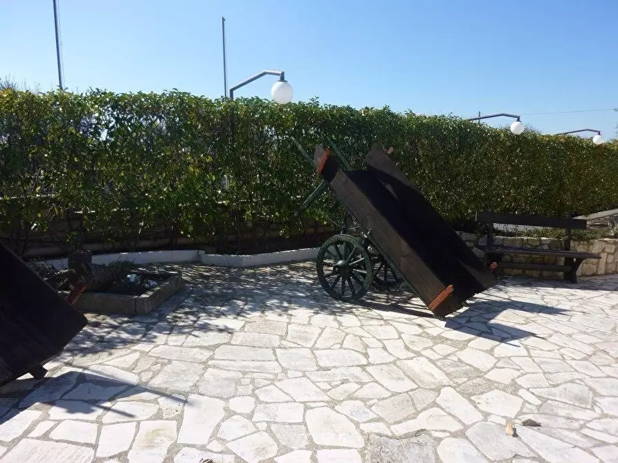 Immagine 9 di Bar / Ristorante in vendita  in C.da Casalini a Locorotondo