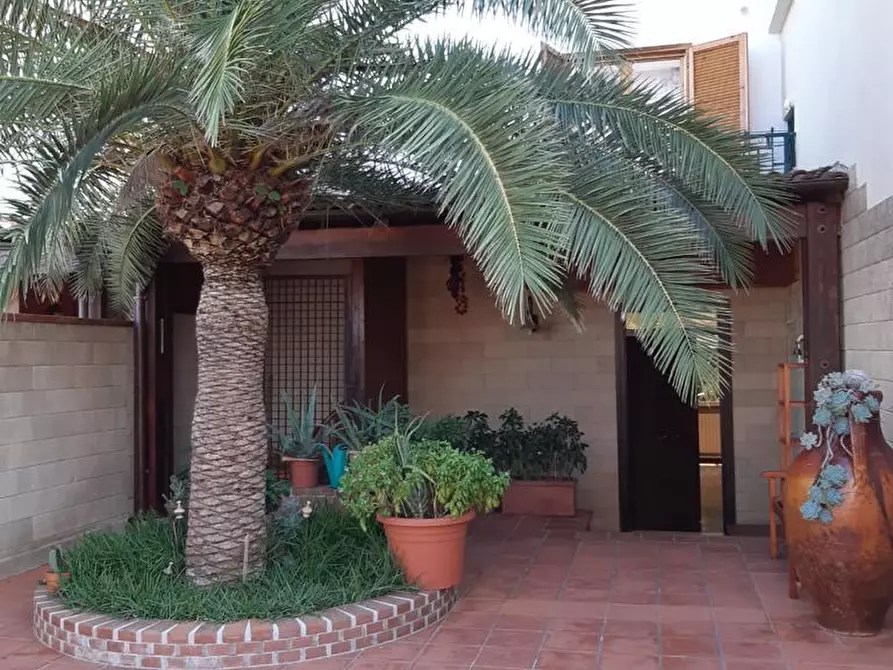 Immagine 49 di Villa in vendita  in Via Angelo Michele Pesce 62 a Casamassima