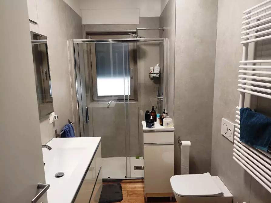 Immagine 27 di Bilocale in vendita  in Corso Alcide de Gasperi 340 a Bari