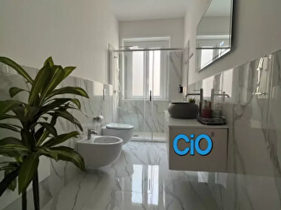 Immagine 6 di Bilocale in vendita  a Bologna