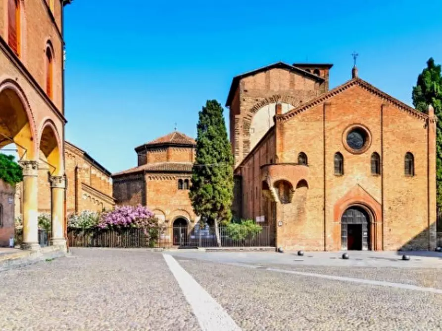 Immagine 1 di Ufficio in vendita  a Bologna