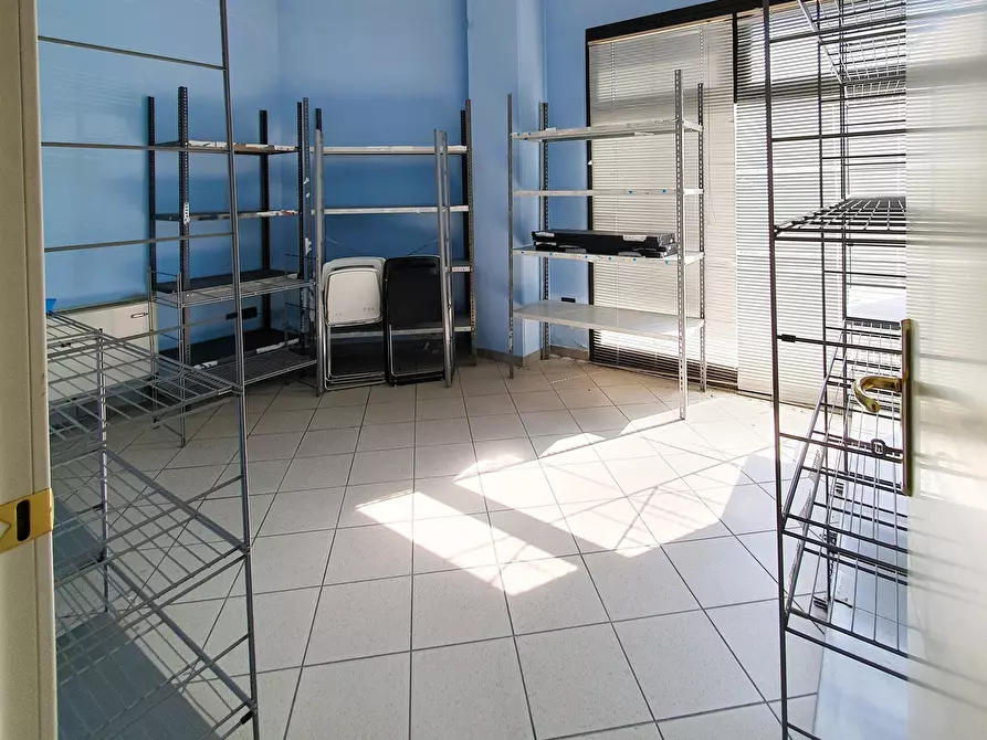 Immagine 13 di Locale commerciale in vendita  in Strada Mantova a Marmirolo