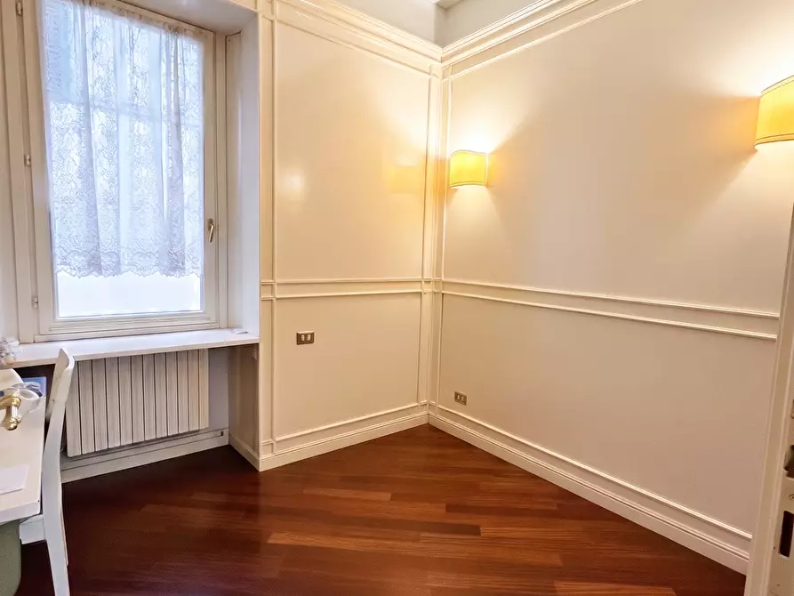Immagine 10 di Quadrilocale in vendita  in Corso Martiri della Libertà a Brescia
