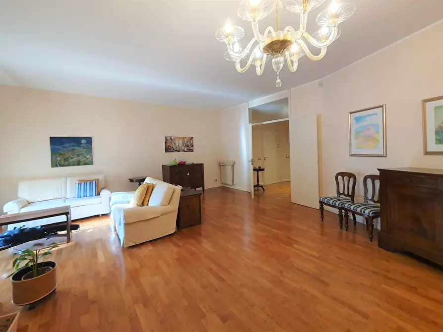 Immagine 3 di Quadrilocale in affitto  in MOMPIANO a Brescia